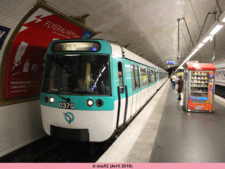 MF77 n°037G à Porte d'Ivry