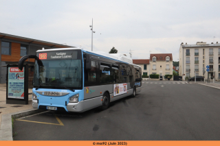 Urbanway 12 GNC n°5733 sur le 385