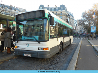 GX117 sur le Montmartrobus