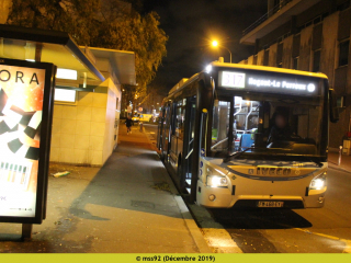 Urbanway 12 GNC n°5811 pris de nuit sur le 317