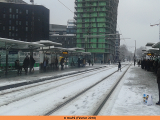 Station Avenue de France sous la neige