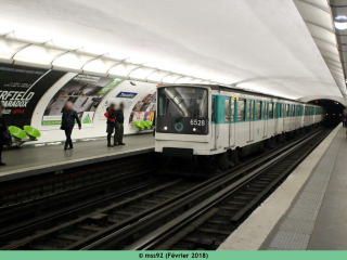 MP73 n°6528 arrivant à Trocadéro