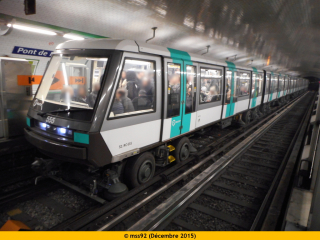 MP05 n°555 à Pont de Neuilly