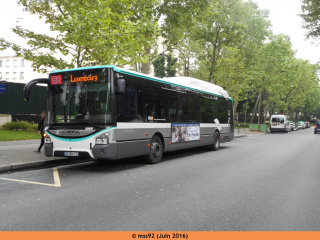 Urbanway 12 hybride sur le 82