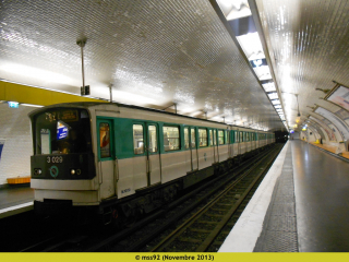 MF67 n°13029 à Billancourt