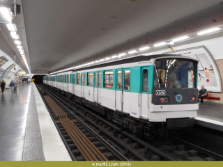 MF67 n°12053 à Porte de Bagnolet