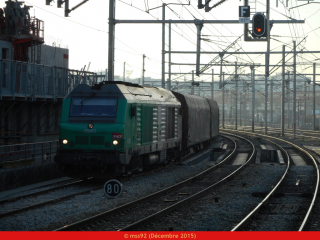 Passage d'un BB75400 en gare de Rosa Parks