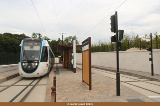 Citadis Dualis du T13 à Saint-Germain-en-Laye