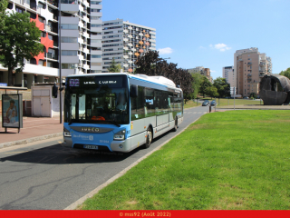 Urbanway 12 GNC sur la ligne 02 du réseau STRAV