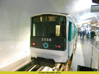 MF67 n°12086 à Porte de Montreuil