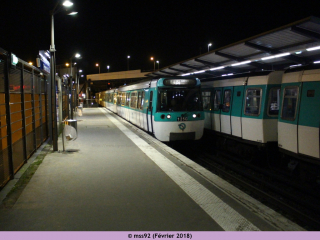 Arriv&eacute;e du MF77 n&deg;125G de nuit &agrave; Pointe du Lac