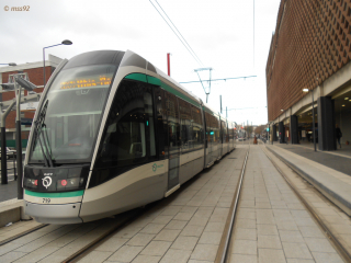 Citadis 302 n°719 du T7 au départ de Villejuif