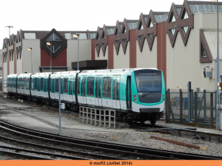 MF01 n°059 sans son logo RATP, sur le faisceau de Bobigny