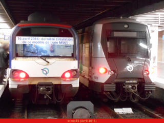 MS61 lors de sa tournée d'adieu aux côtés d'un MI09 à Saint-Germain en Laye