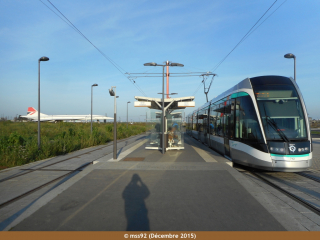 Concorde et Citadis 302 du T7 à Porte de l'Essonne