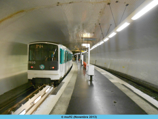 MF67 n°14092 à Gambetta (ligne 3bis)