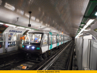 MP05 n°554 à Pont de Neuilly