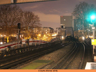 Vue nocturne du viaduc d'Austerlitz