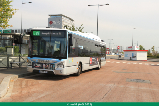 Urbanway 12 GNC n°5860 sur le 319