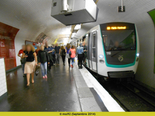 MF01 n°110 à République