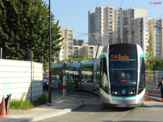 Citadis 302 du T8 en tests à Saint-Denis (septembre 2014)